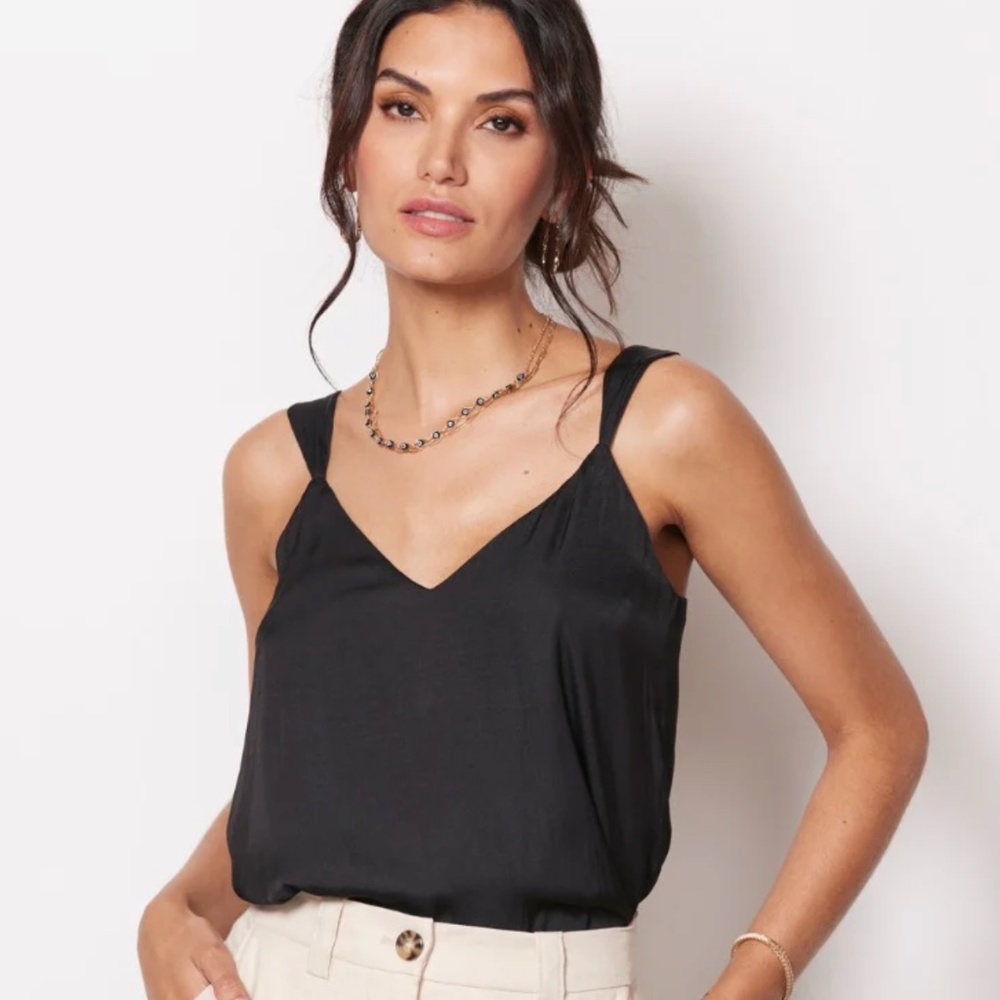 Kyle V Neck Cami EVEREVE Black size S